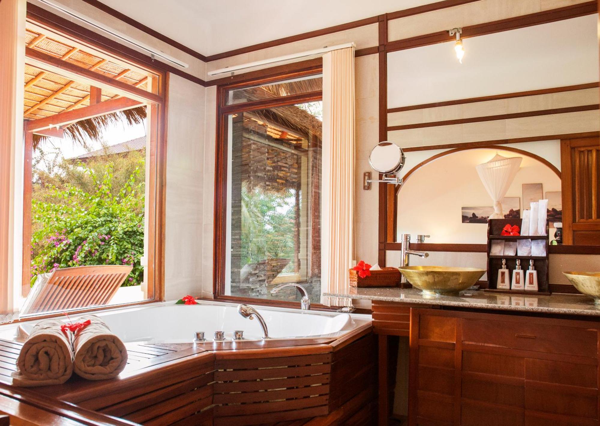Victoria Phan Thiet Beach Resort & Spa Mui Ne Exterior photo